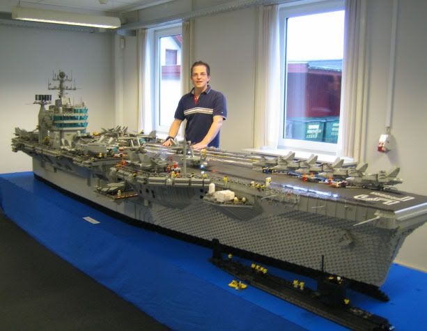 legoaircraftcarrier01large.jpg