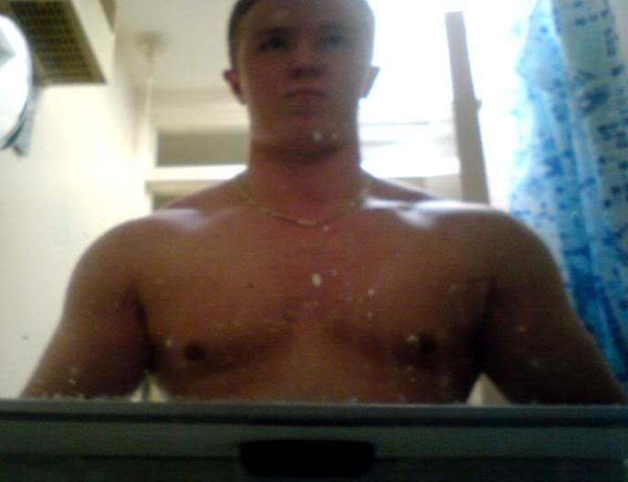 Do I have narrow or broad shoulders? (PIC) Forums