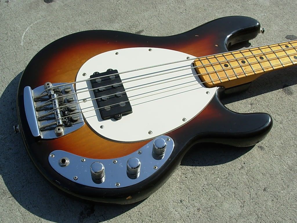 http://i274.photobucket.com/albums/jj246/kingmonolith/MORE/DSCN2203.jpg