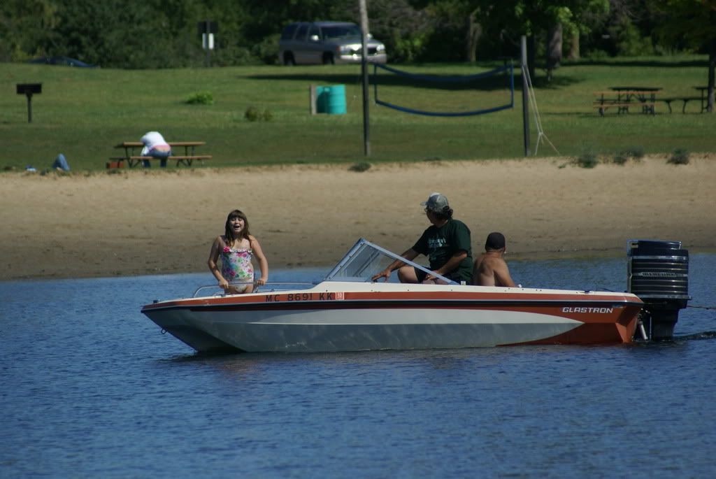 Boat004.jpg