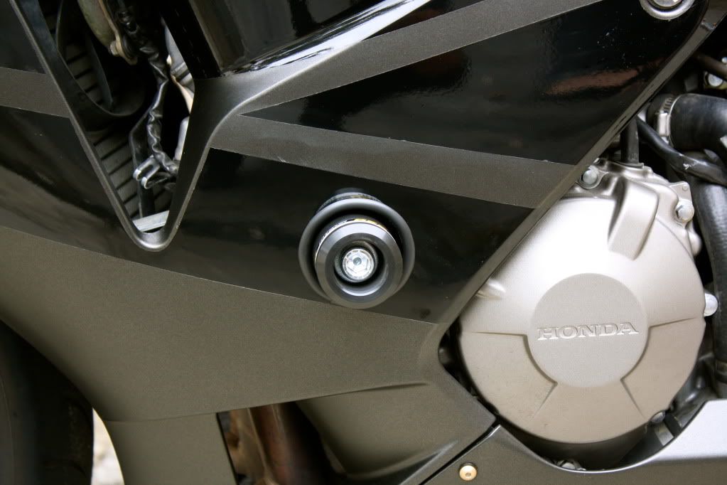 Installing frame woodcraft frame sliders Honda CBR 600RR Forum