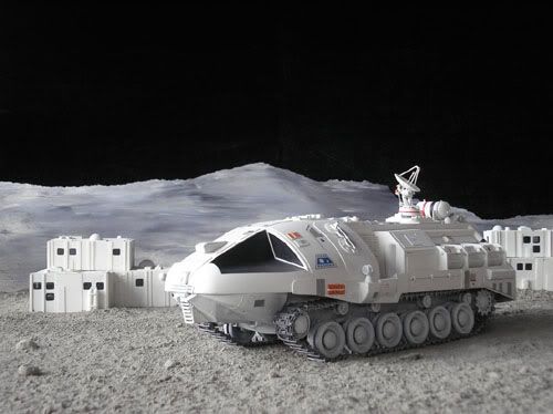 Space1999eg.jpg